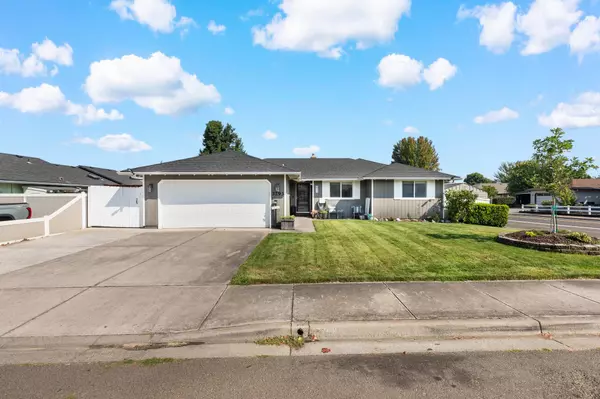 Medford, OR 97504,3293 Blackthorn WAY