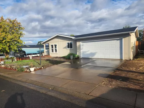 91 Eagle View Drive, Eagle Point, OR 97524