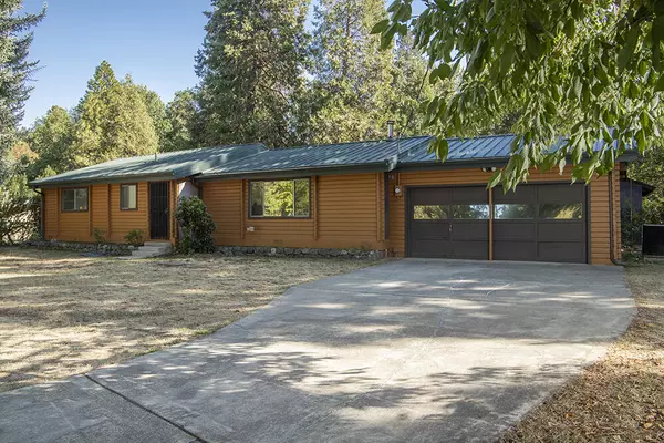 1585 Cedar Flat RD, Williams, OR 97544