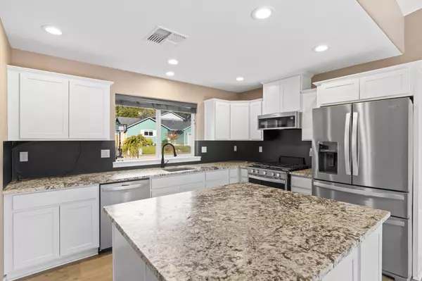 1787 Daffodil LN Grants Pass, OR 97526