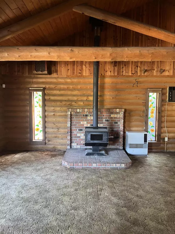 Cave Junction, OR 97523,155 Shadywood DR