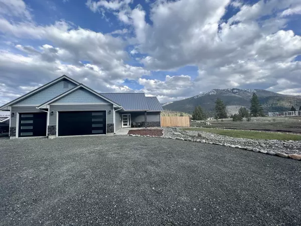 210 Elkview DR, Canyon City, OR 97820