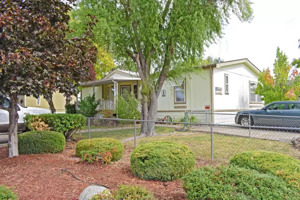 3750 Ave G #30, White City, OR 97503