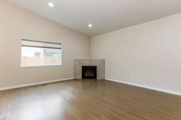 Redmond, OR 97756,2933 Greenwood CT