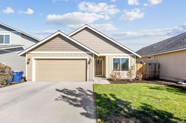 Bend, OR 97702,21162 Capella PL