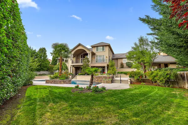 Medford, OR 97504,5647 Fallbrook LN