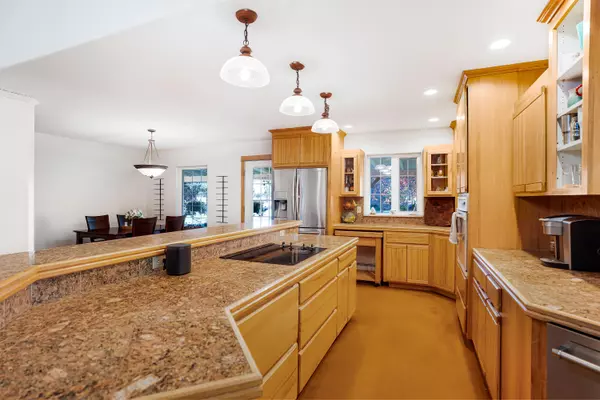 Bend, OR 97701,61290 Obernolte RD