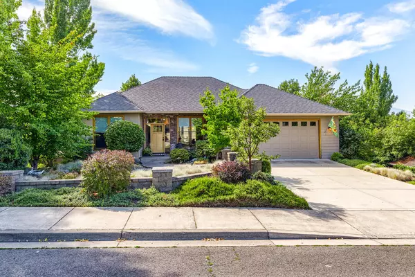 3416 Calle Vista DR, Medford, OR 97504