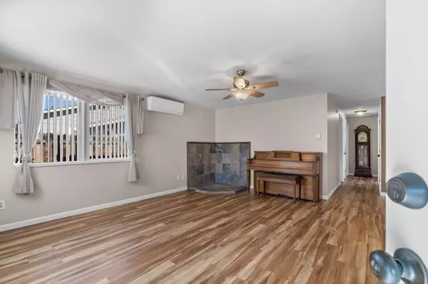 Prineville, OR 97754,425 5th PL