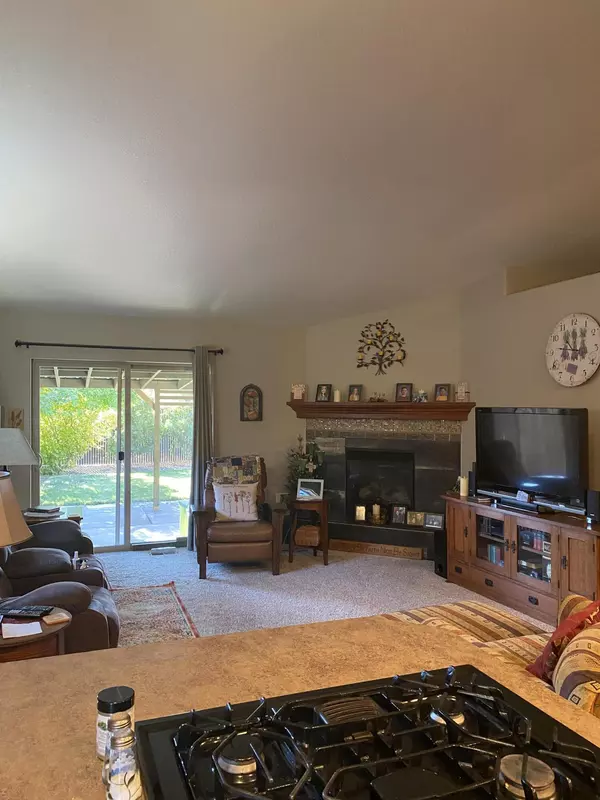 Redmond, OR 97756,2500 Kalama AVE