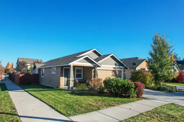 Bend, OR 97702,61940 Lorrin PL