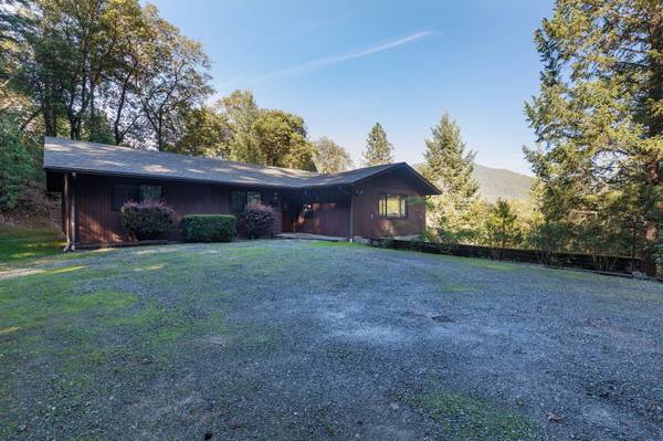 6335 Donaldson RD, Grants Pass, OR 97526