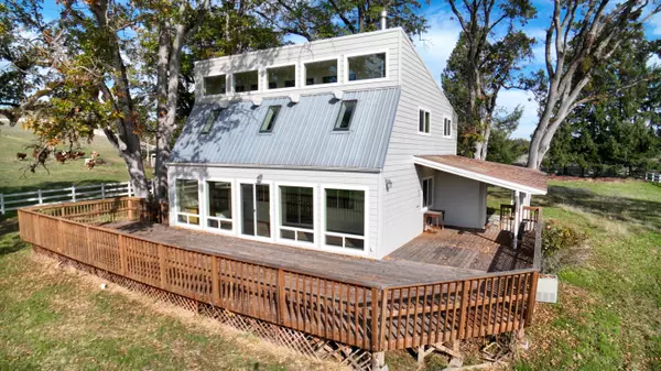 White City, OR 97503,12214 Modoc RD