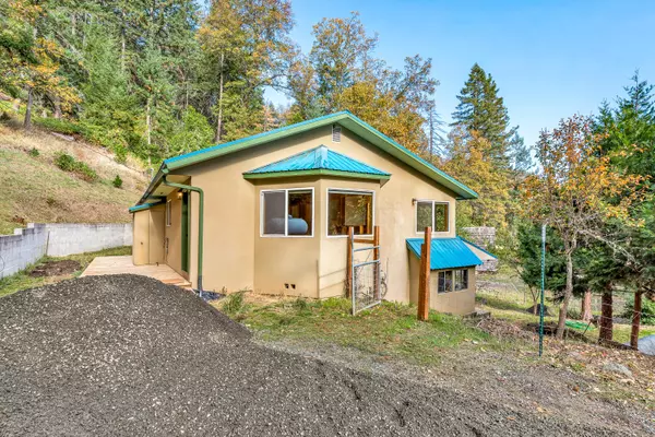 Ashland, OR 97520,570 Conifer WAY