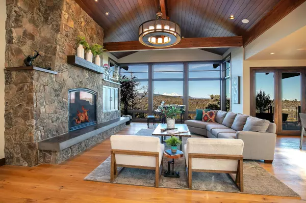 Bend, OR 97703,1668 Wild Rye CIR