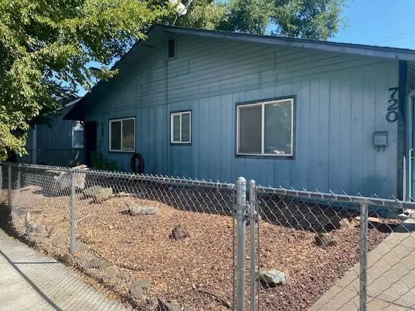 720 Cedar ST, Medford, OR 97501