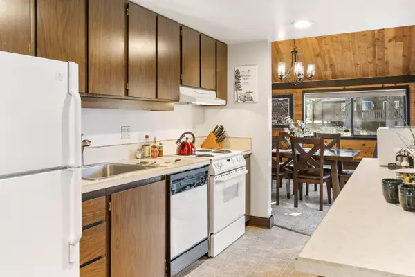 Sunriver, OR 97707,57409 Overlook RD #2