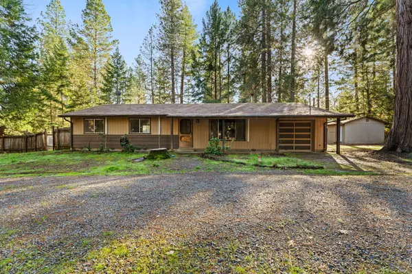 8989 Evans Creek RD, Rogue River, OR 97537