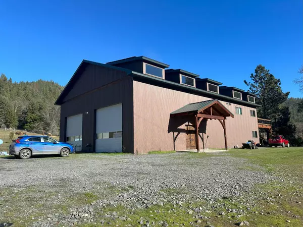 4241 Forest Creek RD, Jacksonville, OR 97530