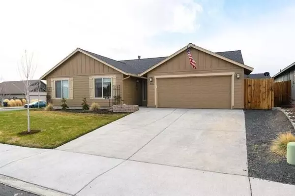 2626 Juniper LN, Redmond, OR 97756