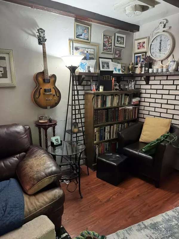 Grants Pass, OR 97527,271 Fruitdale DR