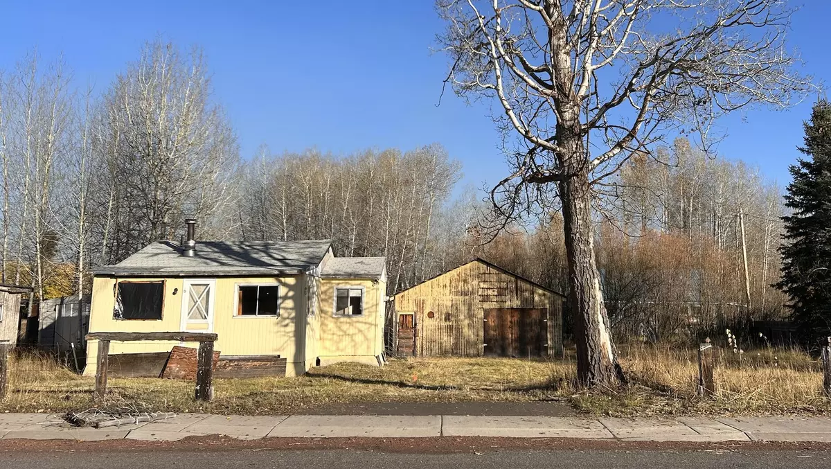 Fort Klamath, OR 97626,52521 OR-62