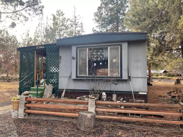 64100 Highway 97 #21, Bend, OR 97701