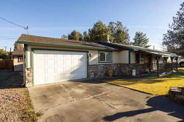 2639 Yew AVE, Redmond, OR 97756