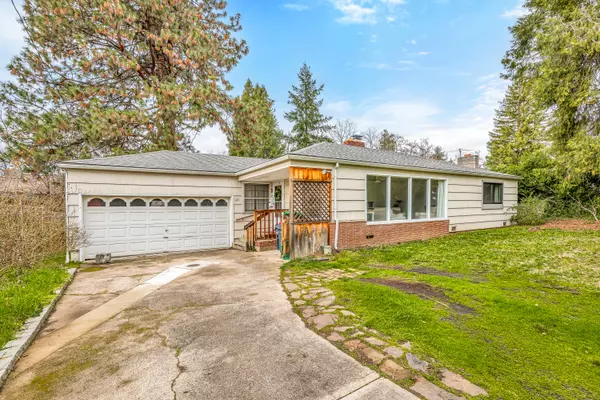 Medford, OR 97504,121 Vernada PL