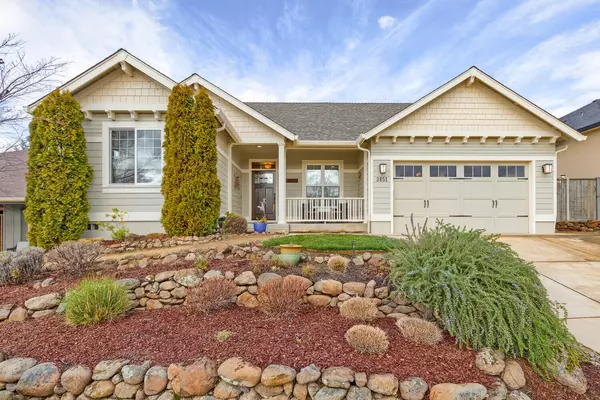 3851 Calle Vista DR, Medford, OR 97504