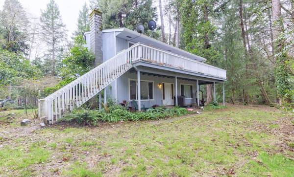 800 Hummingbird RD, Cave Junction, OR 97523