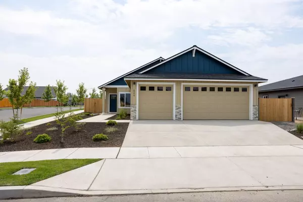 4904 Yew PL #Lot 11, Redmond, OR 97756