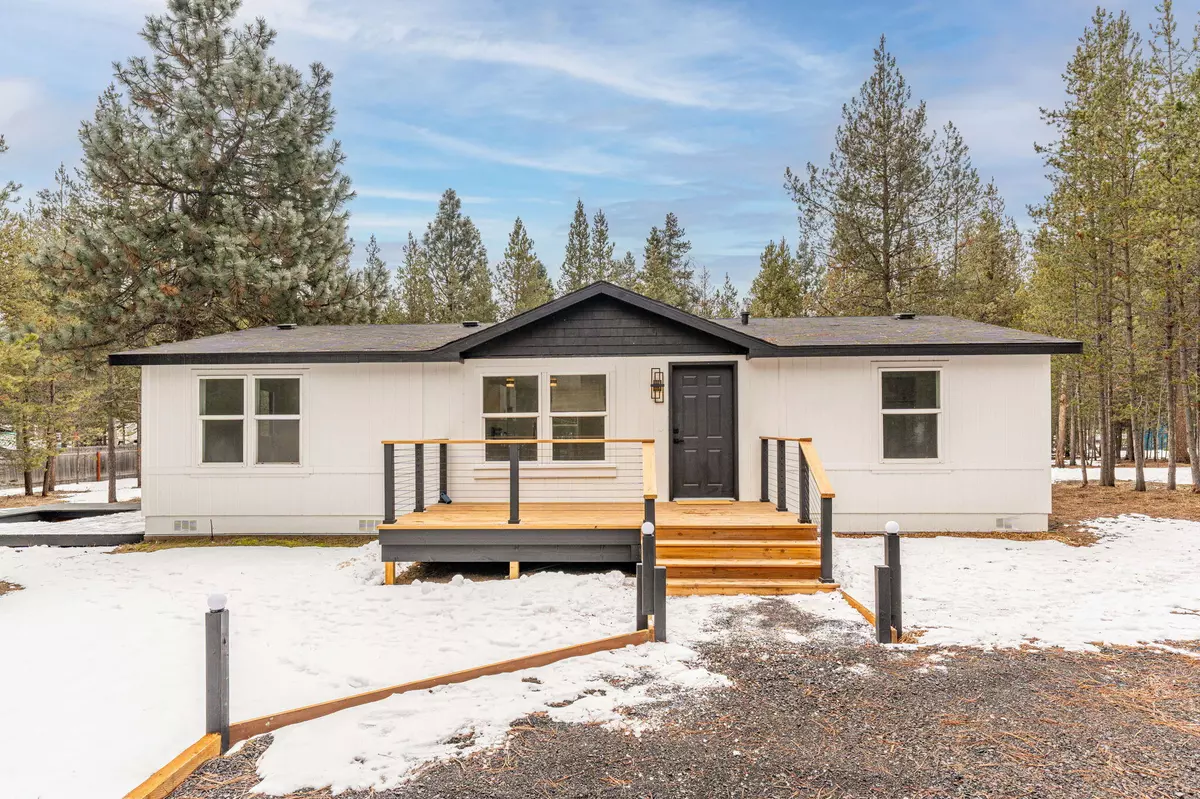 La Pine, OR 97739,16047 Falcon LN