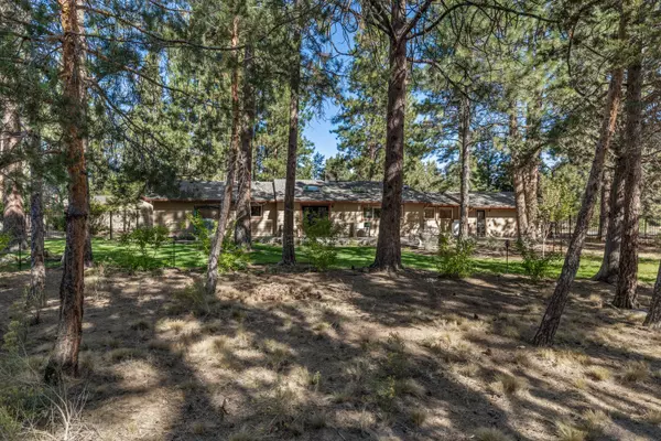 Bend, OR 97702,60030 Ridgeview PL