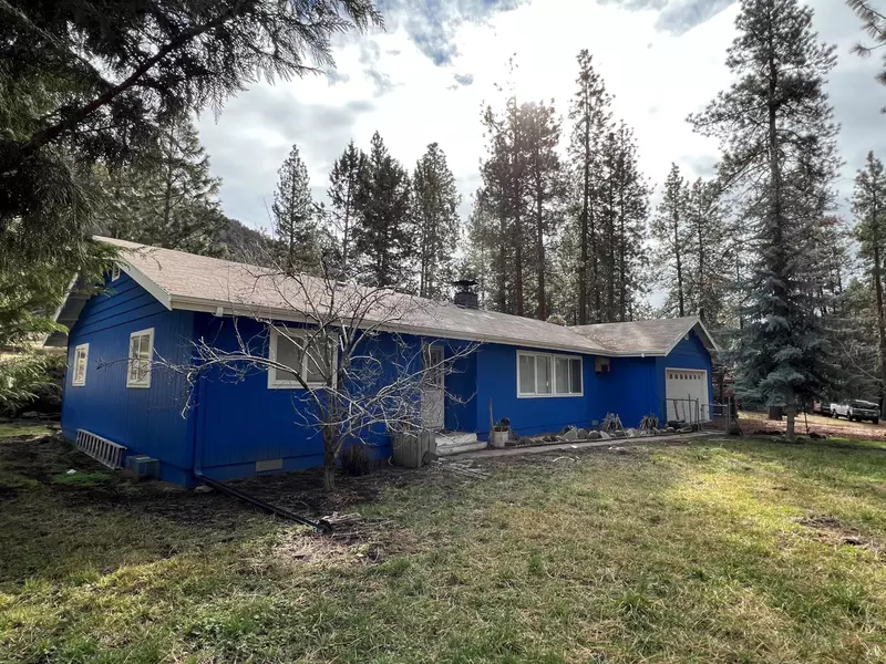 435 Telephone Flat RD, Chiloquin, OR 97624