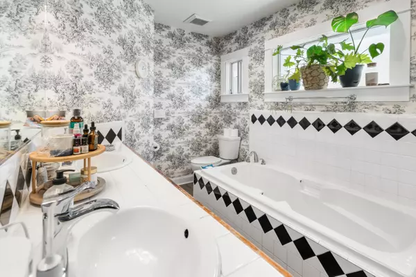 1334 Lawnridge ST Medford, OR 97504