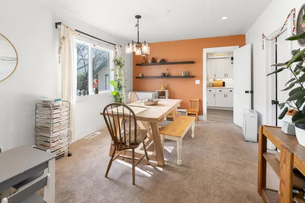 1334 Lawnridge ST Medford, OR 97504