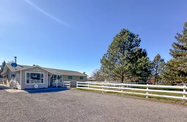 5210 Lark LN, Prineville, OR 97754