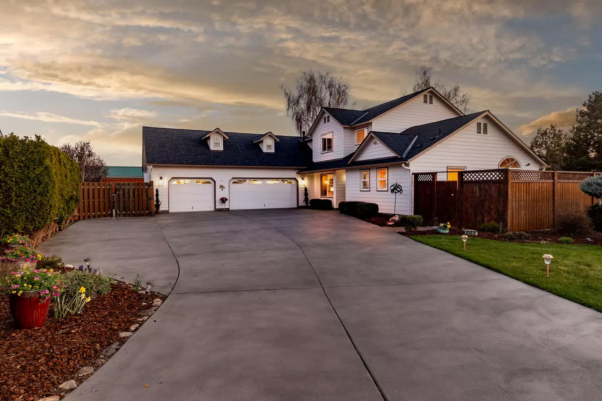 Redmond, OR 97756,3956 Sam Snead CT