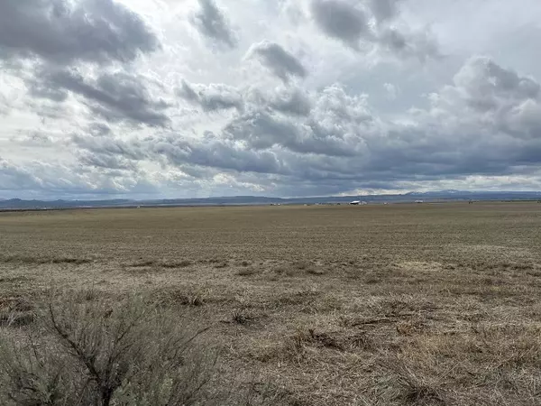 Christmas Valley, OR 97641,Off Tucker RD