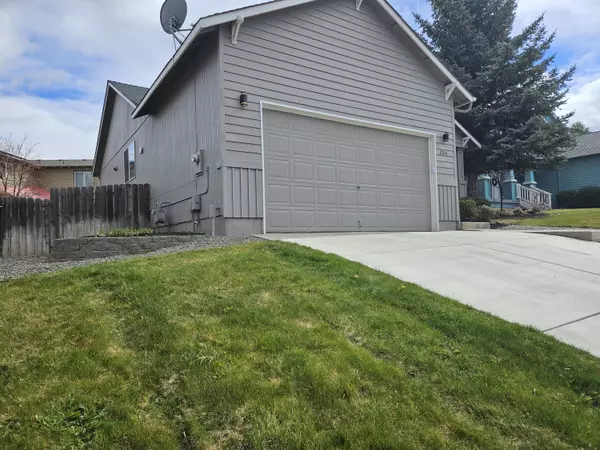 Redmond, OR 97756,2214 37th ST