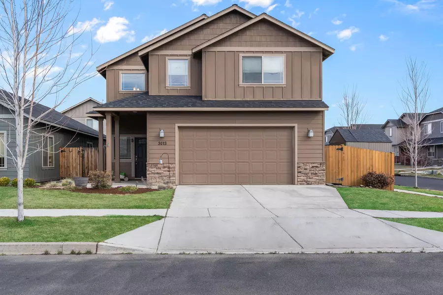 3013 Alder PL, Redmond, OR 97756