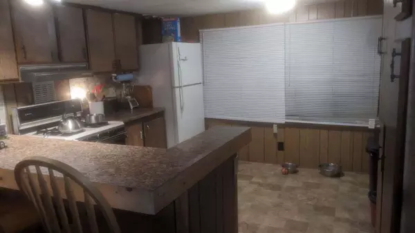 7001 Rogue River HWY #SPC 23, Grants Pass, OR 97527