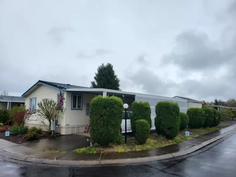 1570 Peach ST #60, Medford, OR 97501