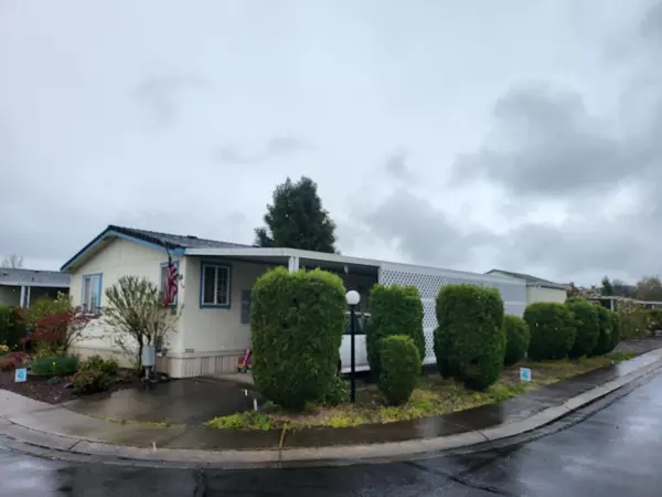 Medford, OR 97501,1570 Peach ST #60