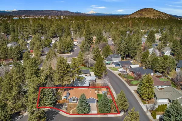 Bend, OR 97702,1850 Moorwood CT