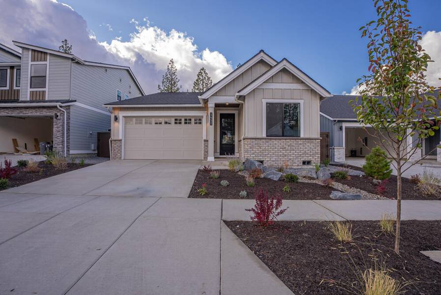 1452 Ochoa DR, Bend, OR 97703