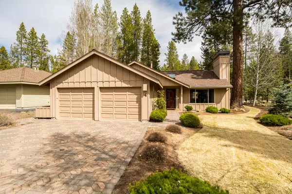 57822 Mt Adams LN, Sunriver, OR 97707