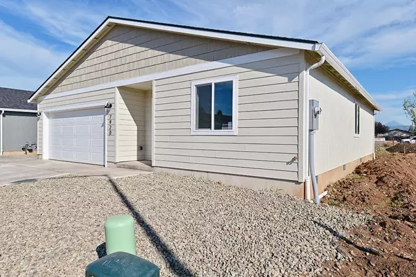 White City, OR 97503,7904 Jacqueline WAY #Lot 11