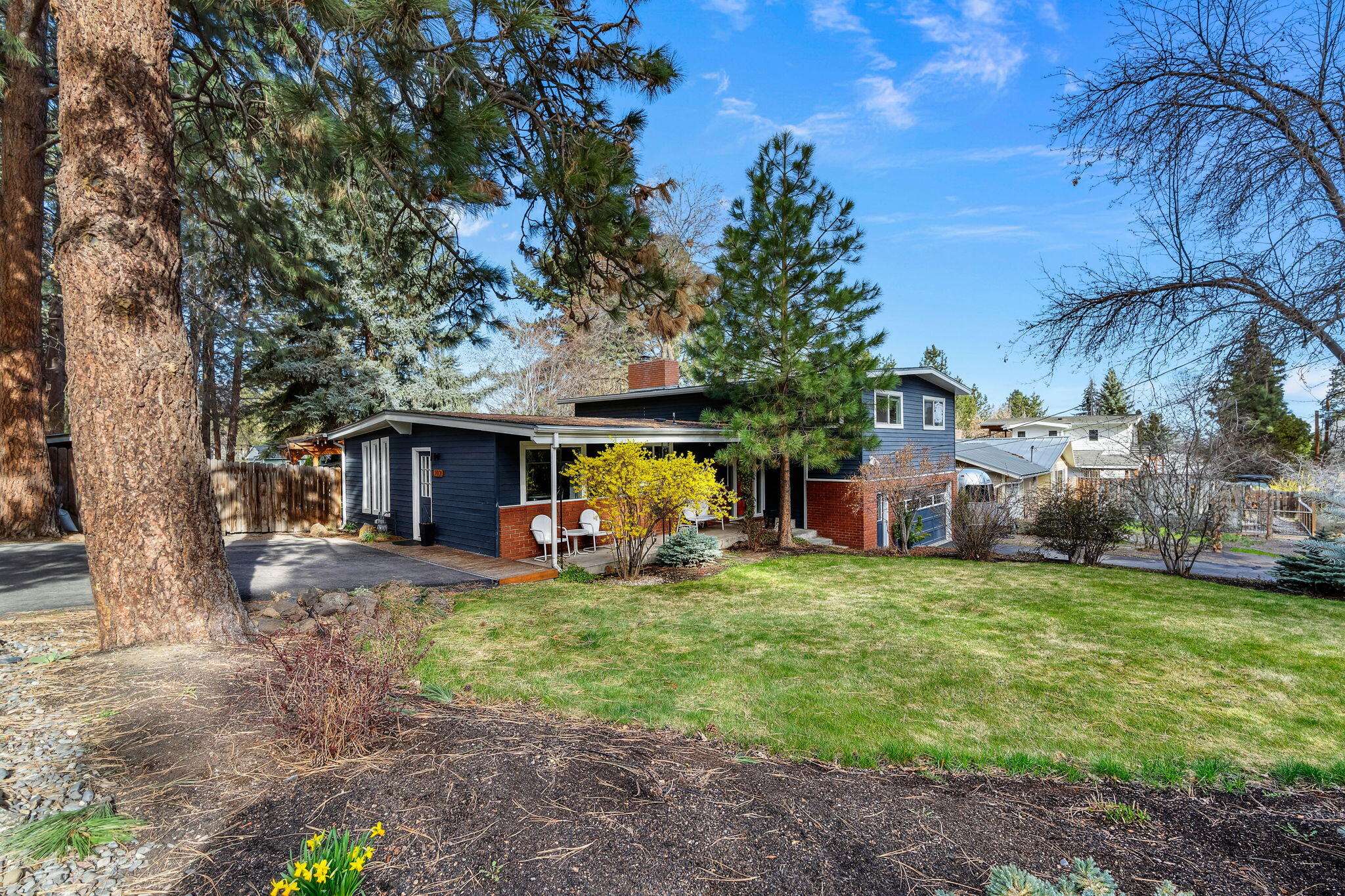 1210 Jones RD, Bend, OR 97701